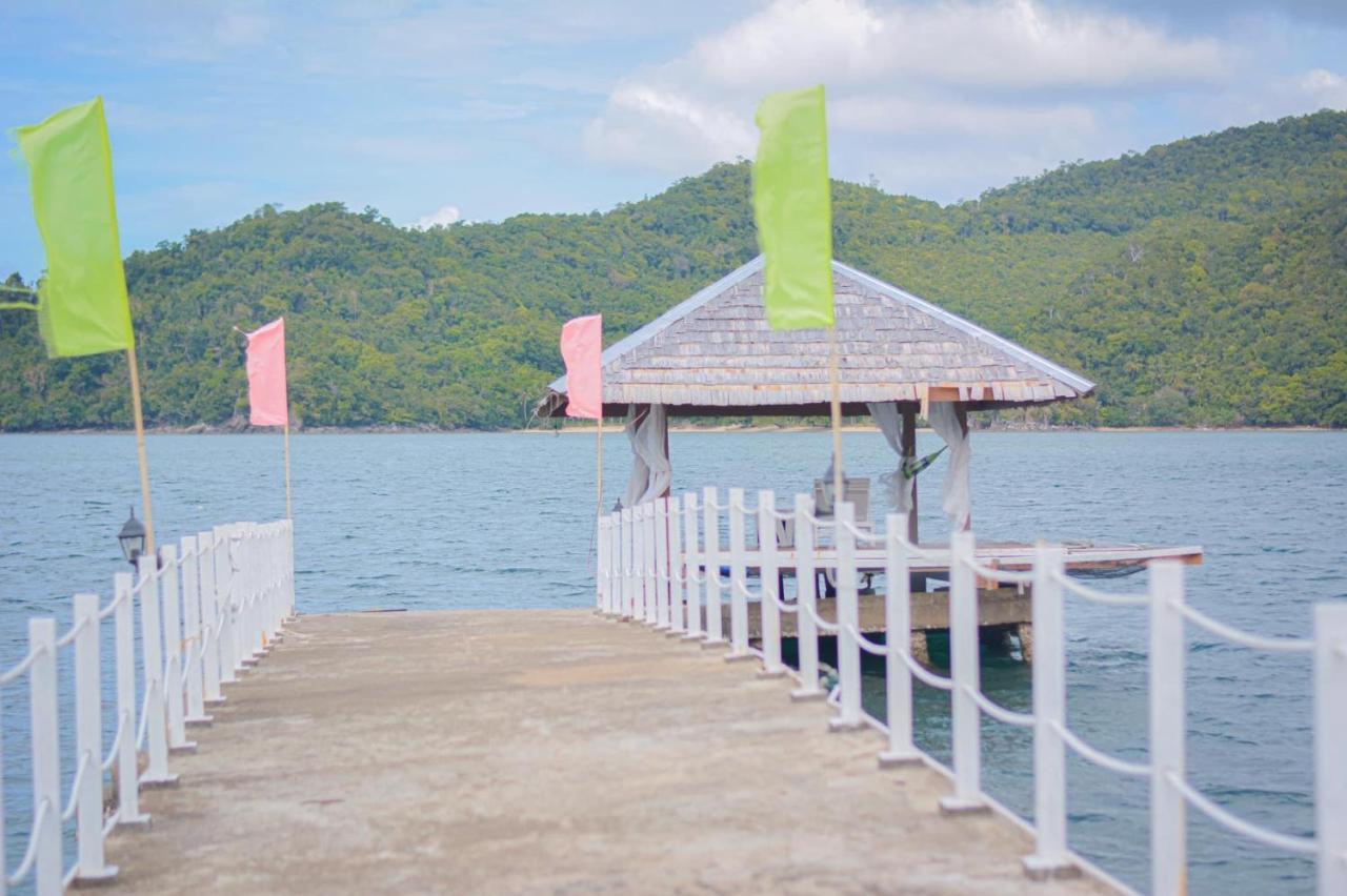 Pangulatan Beach Resort El Nido Luaran gambar